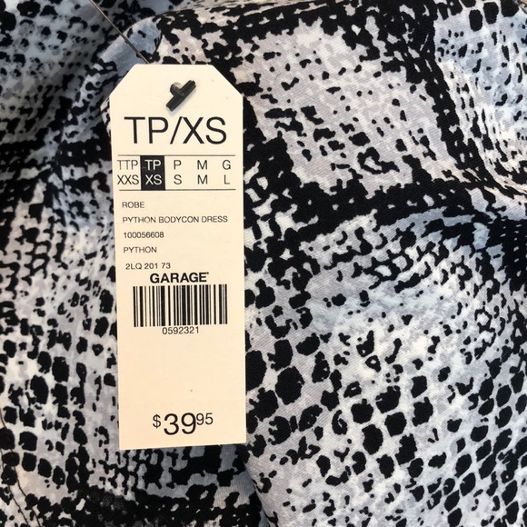 Cute snake skin dress - Picture 2 of 4